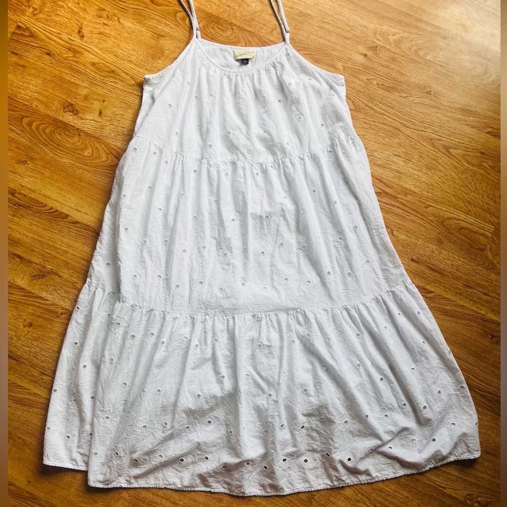 Universal Thread Eyelet Dress - size large